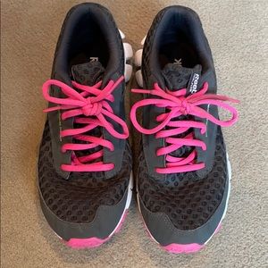 Reebok RealFlex Sneakers